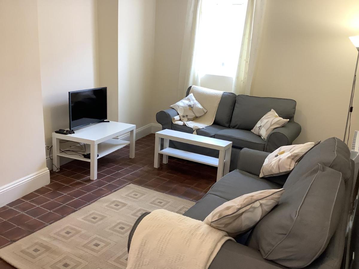 1 - Bed Ground Floor Apartment Tenby Zewnętrze zdjęcie